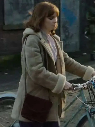 Lola Petticrew Say Nothing 2024 Beige Shearling Jacket
